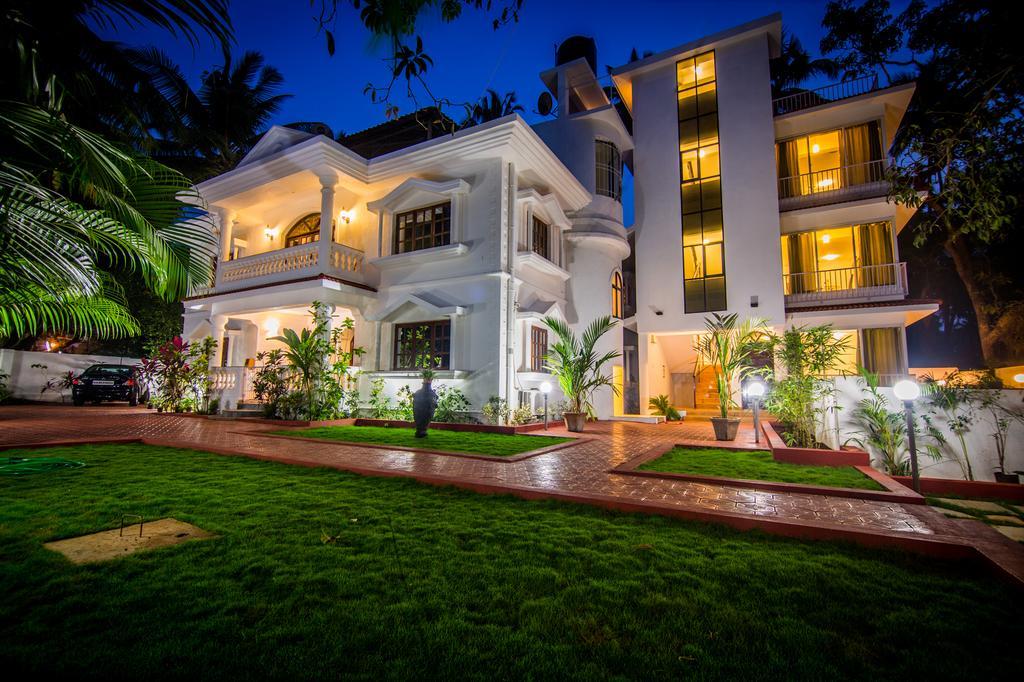Pinnacle Holiday Homes Arpora Exterior photo